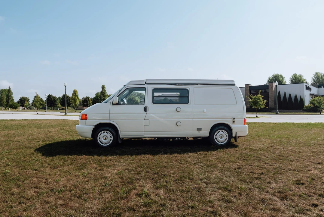 1999 Volkswagen EuroVan - Image 3 of 31