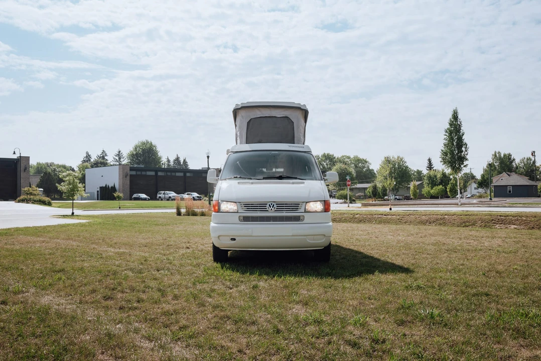1999 Volkswagen EuroVan - Image 10 of 31