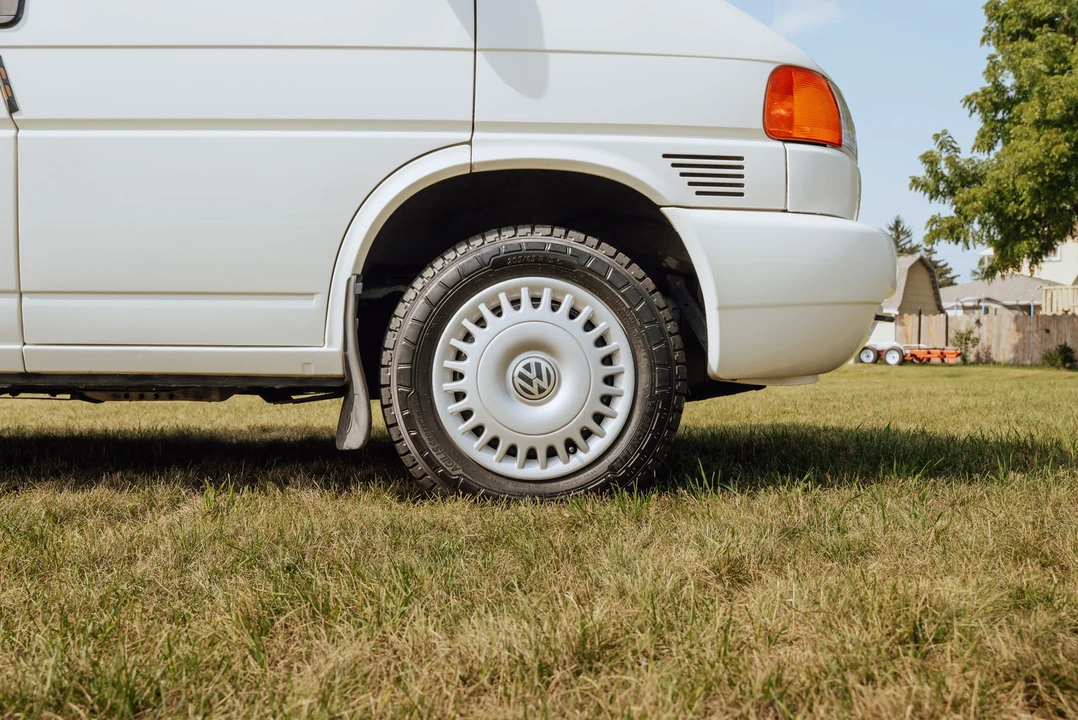 1999 Volkswagen EuroVan - Image 21 of 31