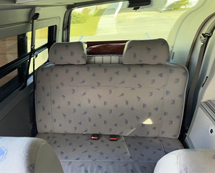 1999 Volkswagen EuroVan - Image 11 of 20