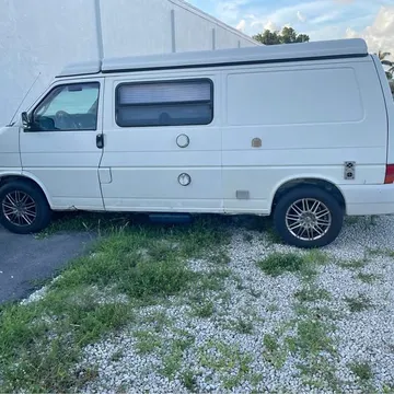 1999 Volkswagen Eurovan MV Minivan 3D