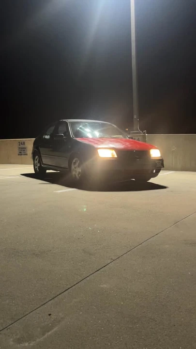 1999 Volkswagen Jetta - Image 3 of 4