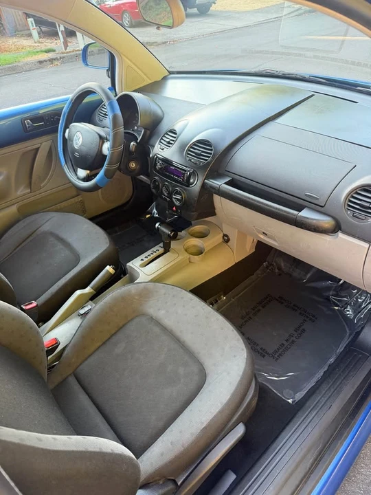 1999 Volkswagen New Beetle - Image 9 of 11