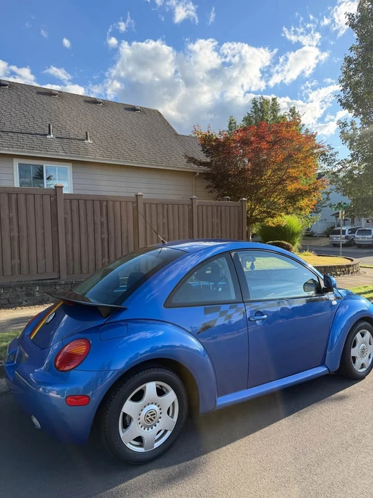 1999 Volkswagen New Beetle - Image 4 of 11