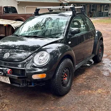 1999 Volkswagen New Beetle Sport Hatchback 2D