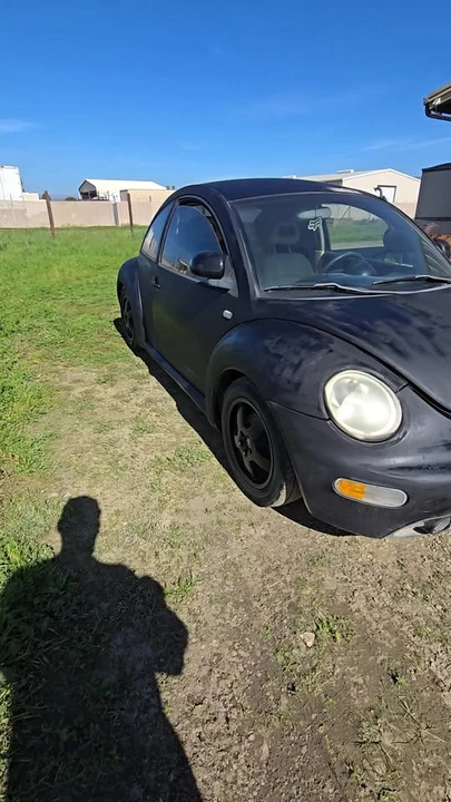 1999 Volkswagen New Beetle - Image 9 of 9