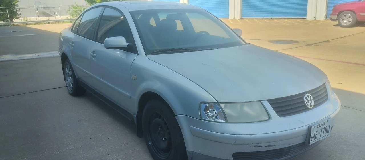 1999 Volkswagen Passat - Image 3 of 13