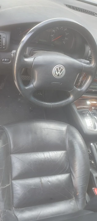 1999 Volkswagen Passat - Image 11 of 13