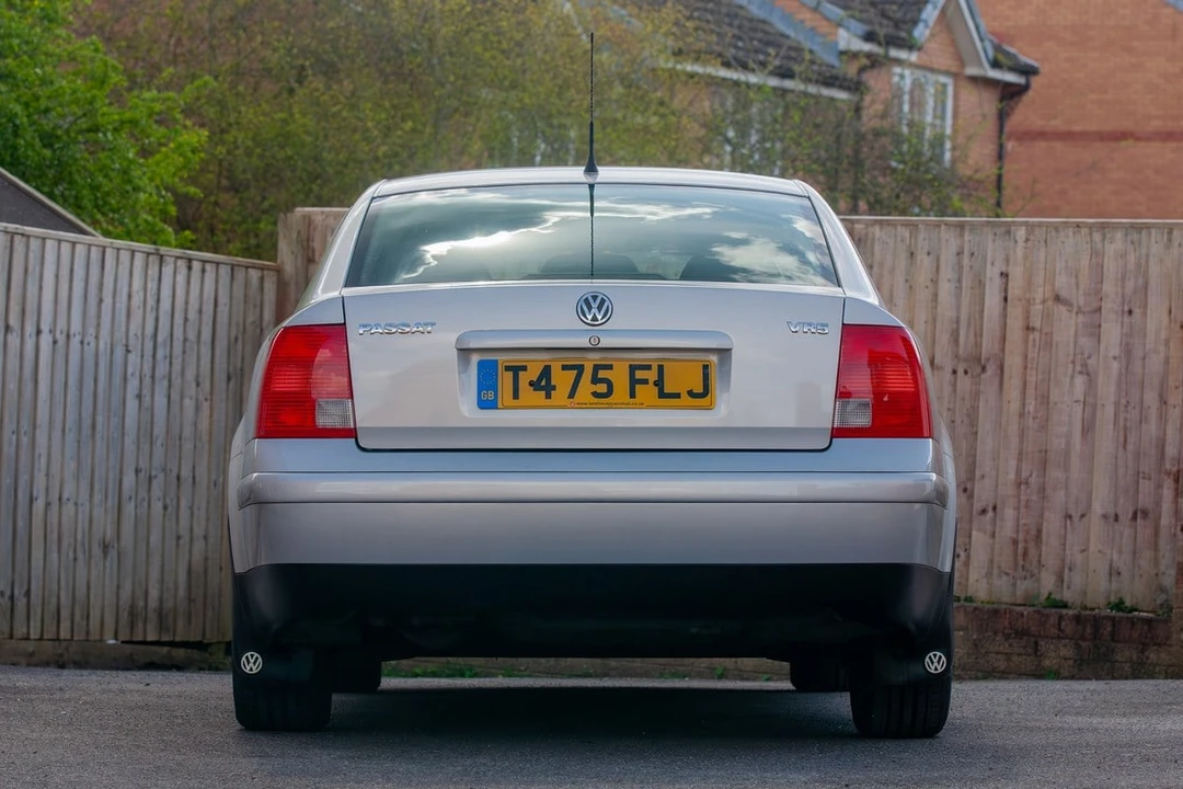 1999 Volkswagen Passat - Image 6 of 30