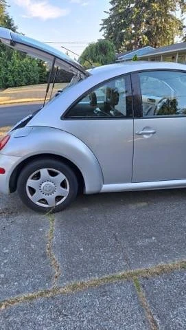 1999 Volkswagen New Beetle - Image 5 of 8