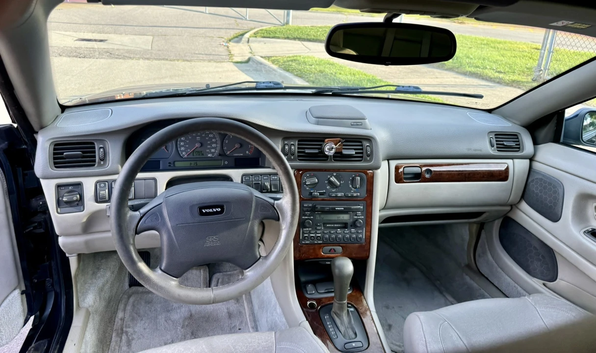 1999 Volvo C70 1st Gen - Image 5 of 20