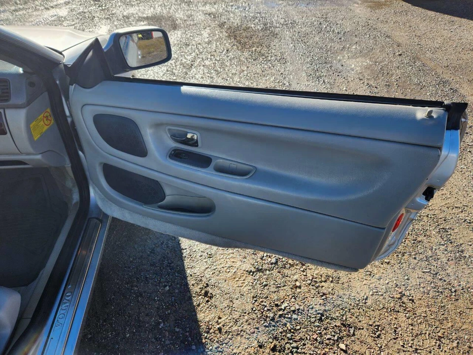 1999 Volvo C70 1st Gen - Image 26 of 31