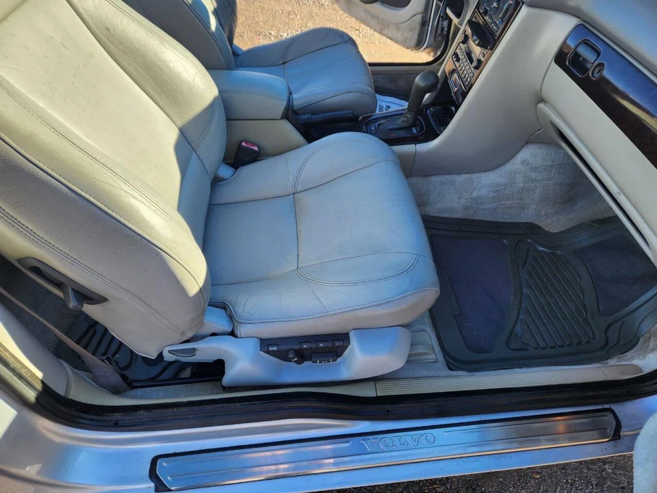 1999 Volvo C70 1st Gen - Image 28 of 31