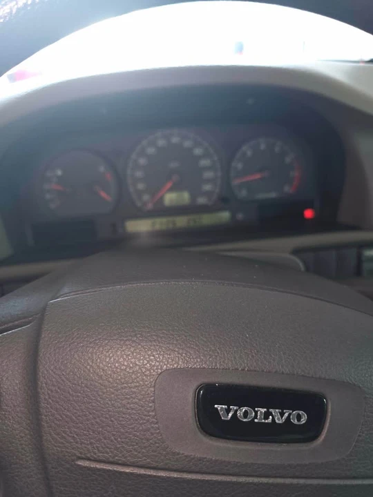 1999 Volvo S70 - Image 7 of 7