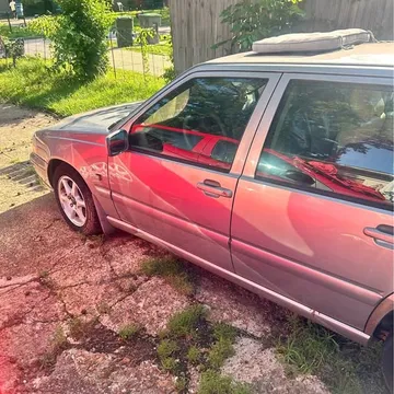 1999 Volvo S70 · GLT SE Sedan 4D
