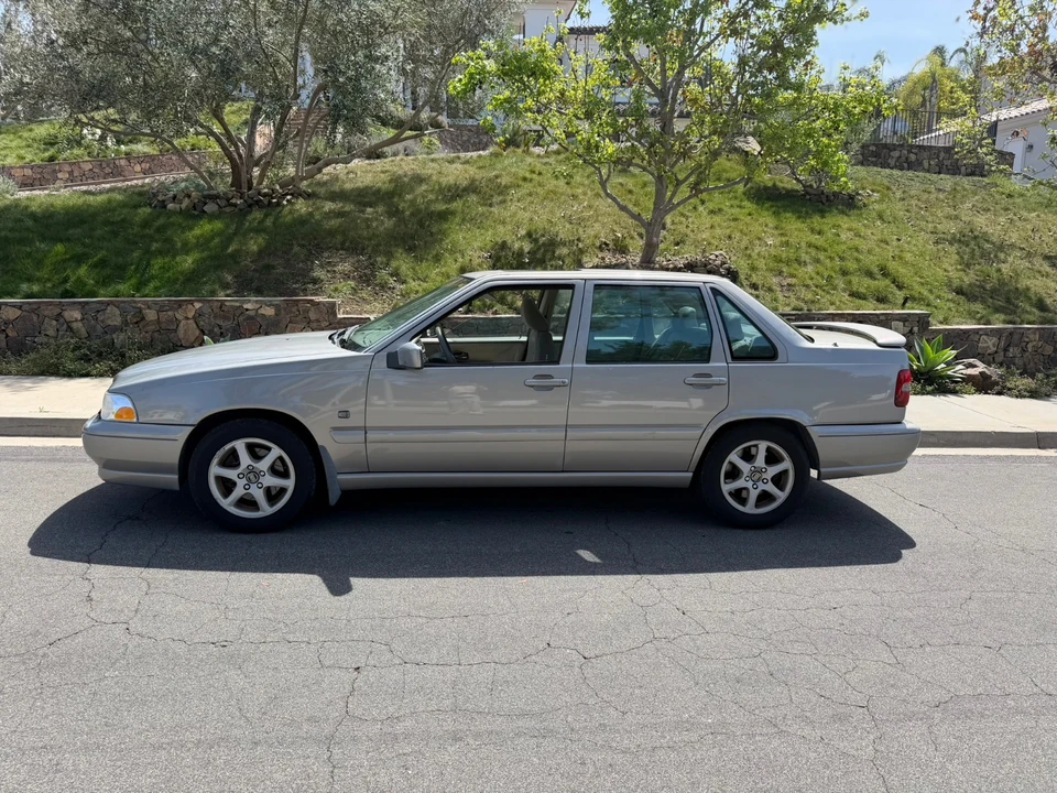 1999 Volvo S70 - Image 2 of 20