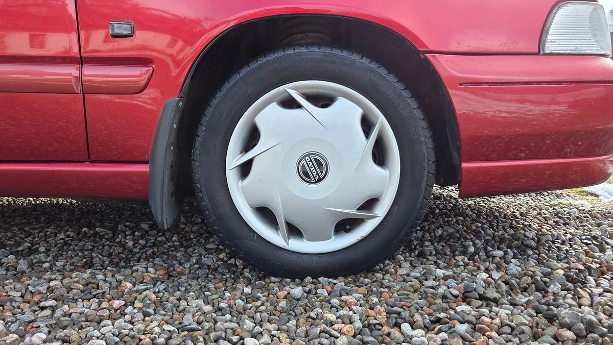 1999 Volvo V70 1st Gen - Image 12 of 30