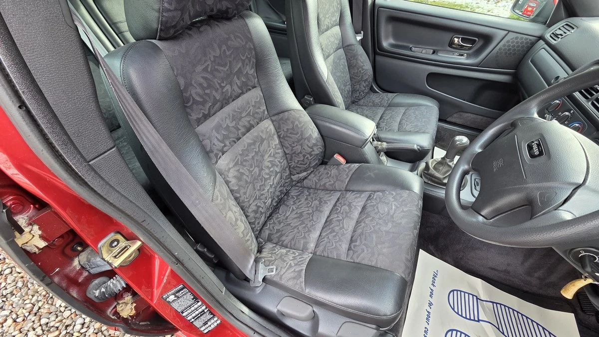 1999 Volvo V70 1st Gen - Image 18 of 30