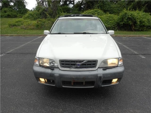 1999 Volvo V70 XC 1st Gen - Image 11 of 12