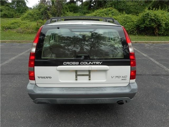 1999 Volvo V70 XC 1st Gen - Image 5 of 12