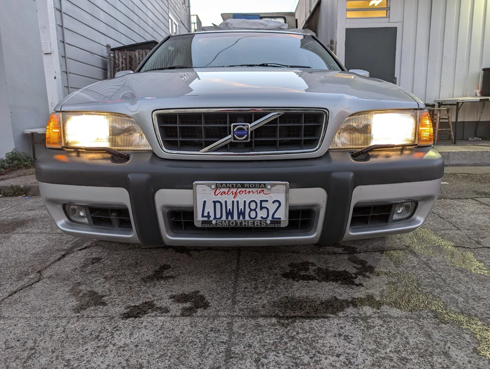 1999 Volvo V70 XC 1st Gen - Image 6 of 31