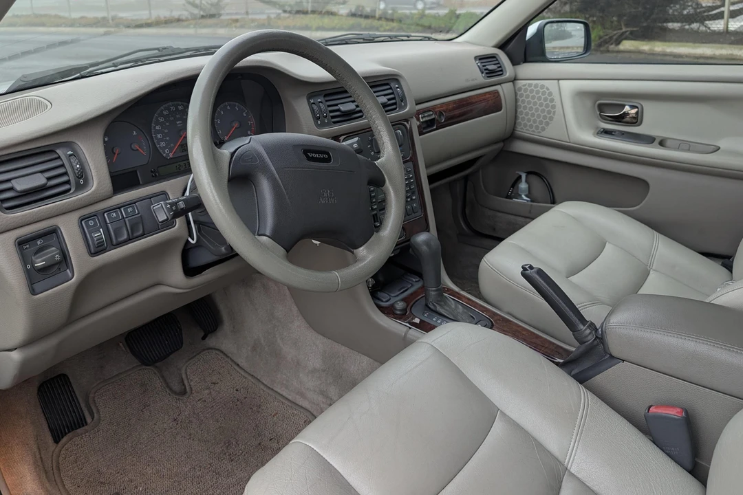 1999 Volvo V70 XC 1st Gen - Image 27 of 31