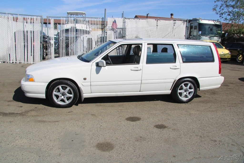 1999 Volvo V70 1st Gen - Image 3 of 21