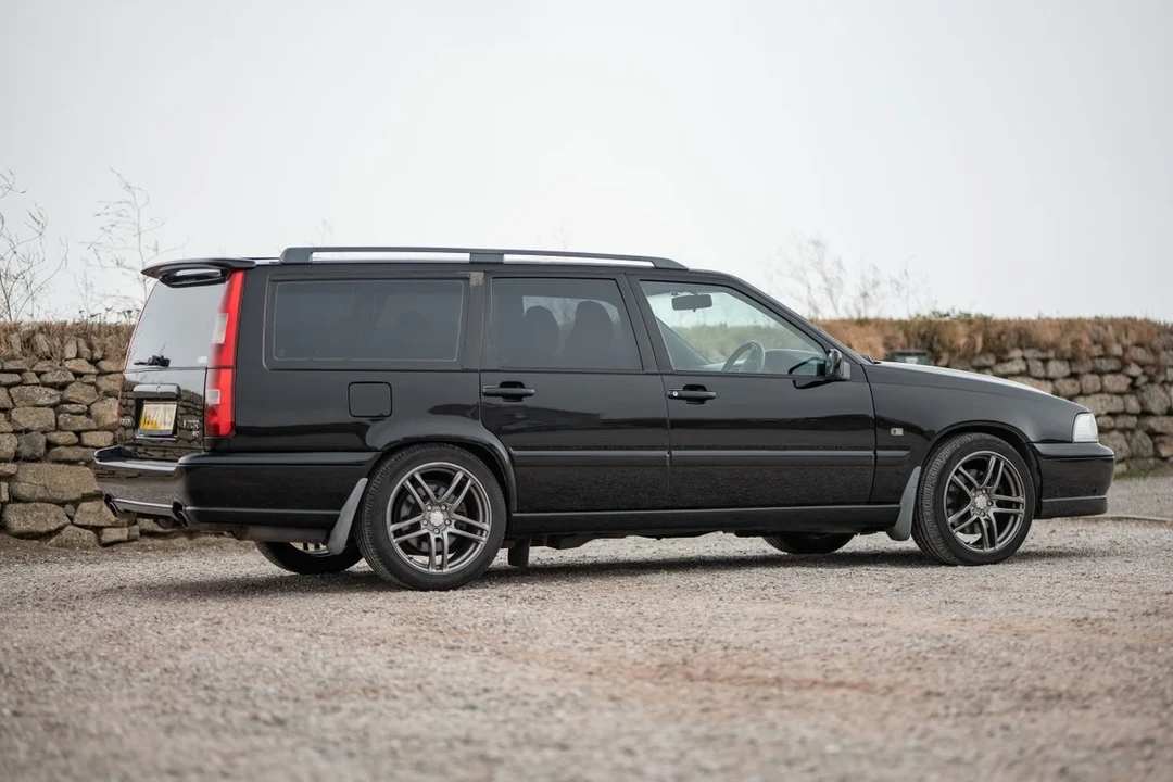 1999 Volvo V70 R 1st Gen - Image 9 of 30
