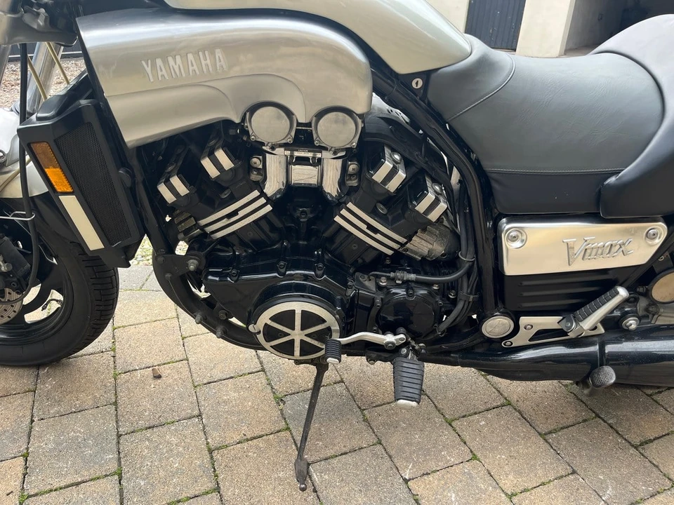 1999 Yamaha V-Max - Image 15 of 16