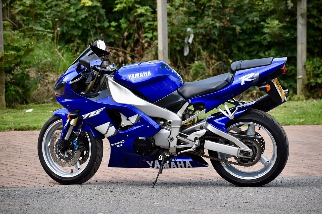 1999 Yamaha YZF - Image 2 of 30