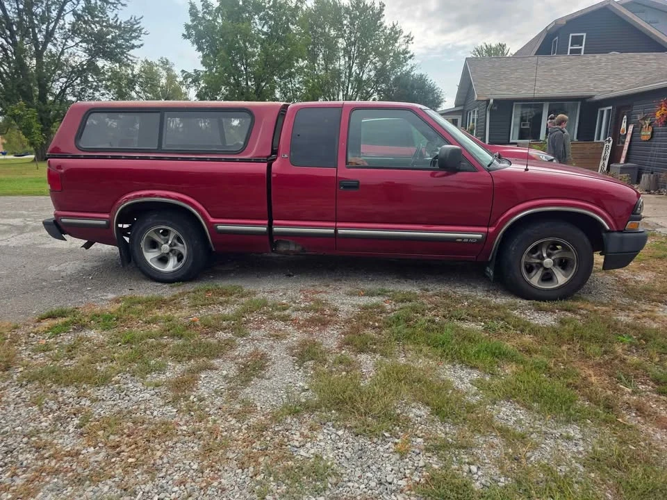 1999 Chevrolet S-10 - Image 4 of 6