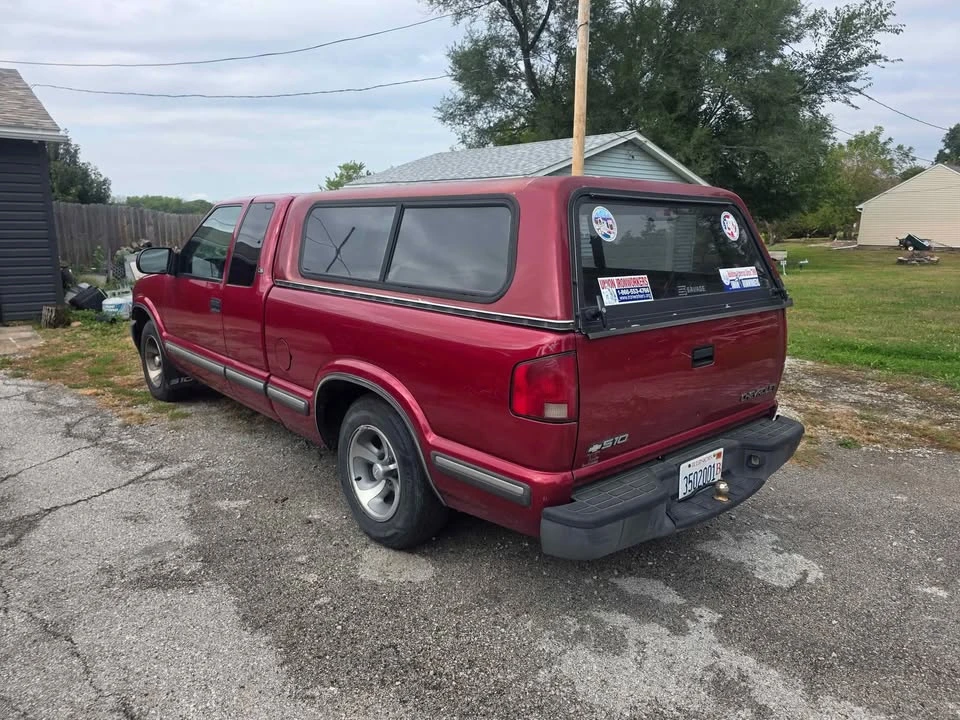 1999 Chevrolet S-10 - Image 2 of 6