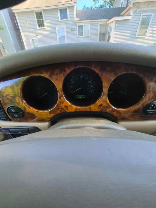 1999 Jaguar X308 XJ - Image 2 of 10