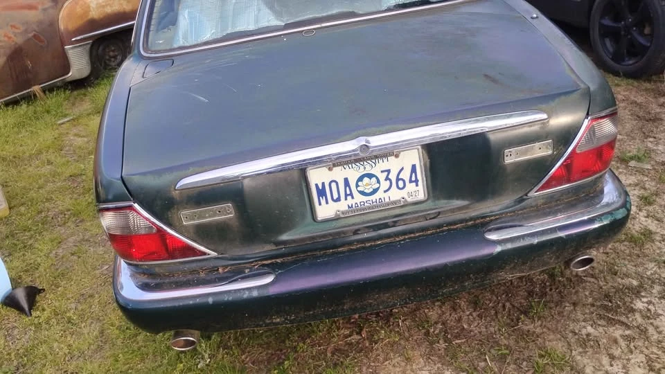 1999 Jaguar X308 XJ - Image 2 of 10