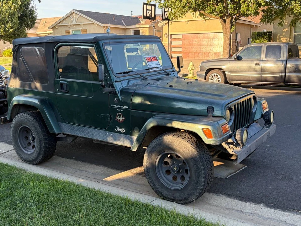 1999 Jeep TJ Wrangler - Image 2 of 11
