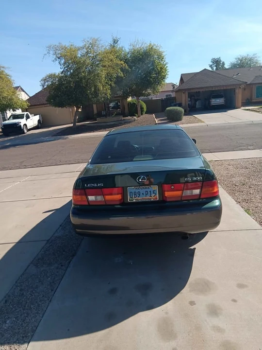 1999 Lexus ES 3rd Gen - Image 4 of 8