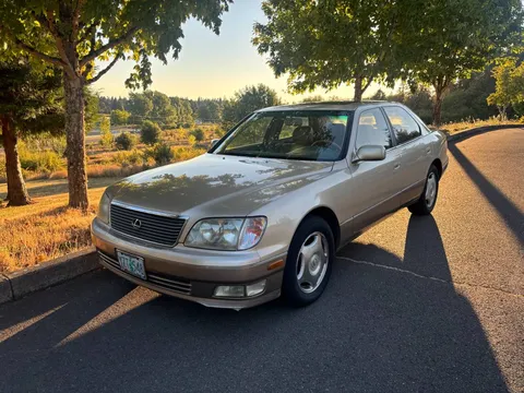 1999 Lexus LS 400