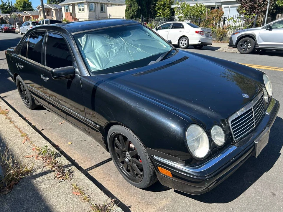 1999 Mercedes-Benz W210 E 36 & E 50 & E 55 & E 60 AMG - Image 2 of 9