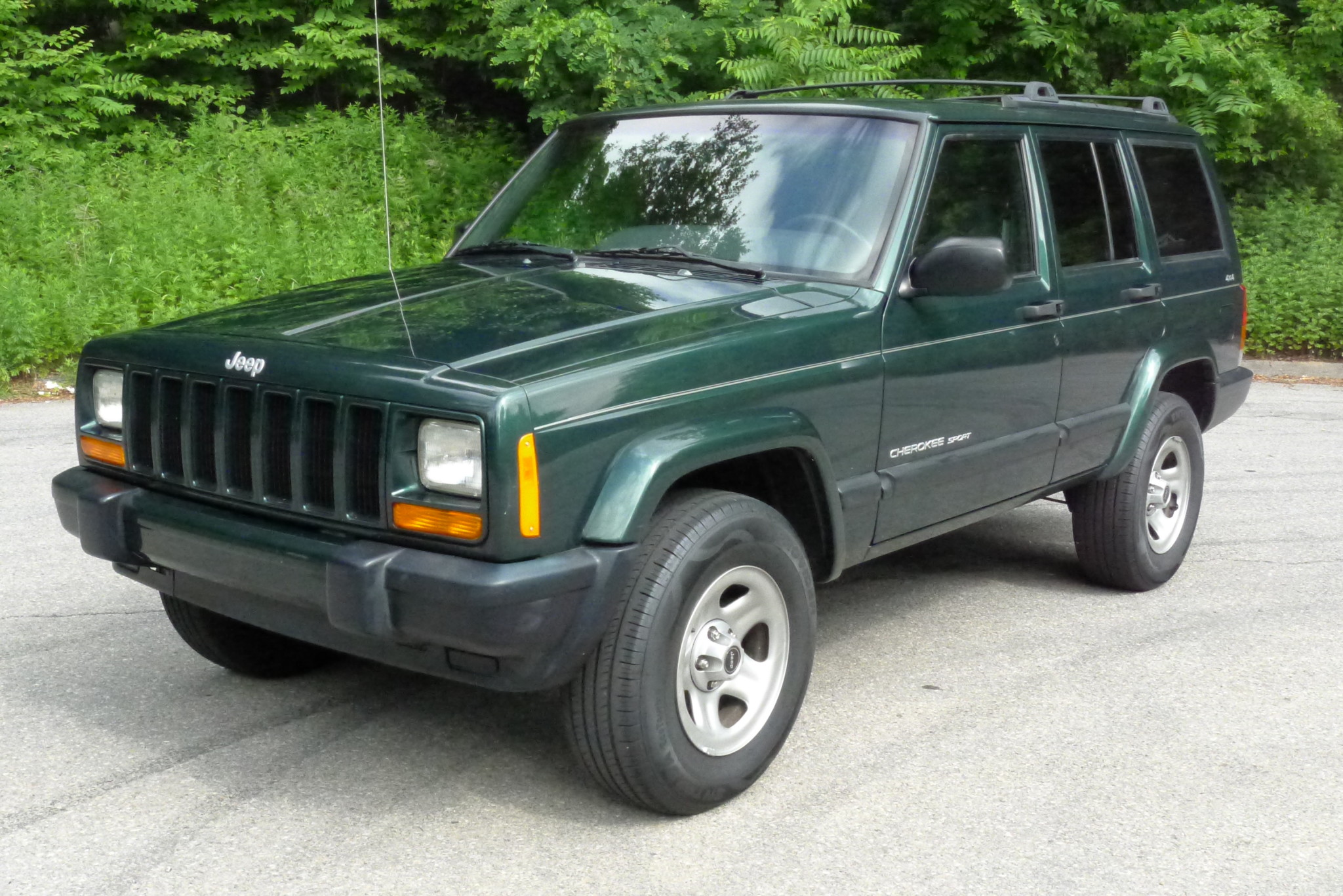 28k-Mile 1999 Jeep Cherokee Sport