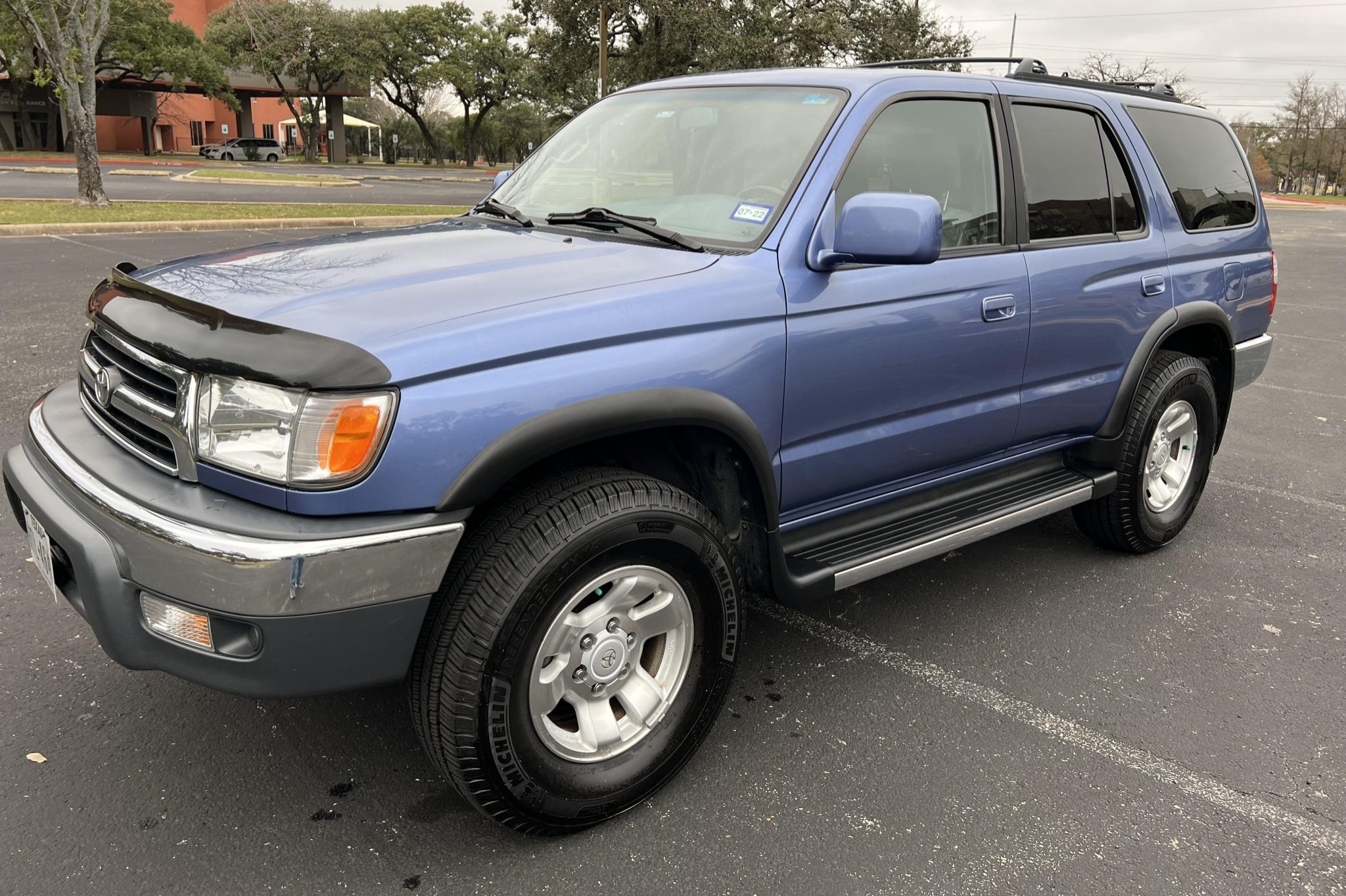 1999 Toyota 4Runner SR5 V6 4WD 5-Speed