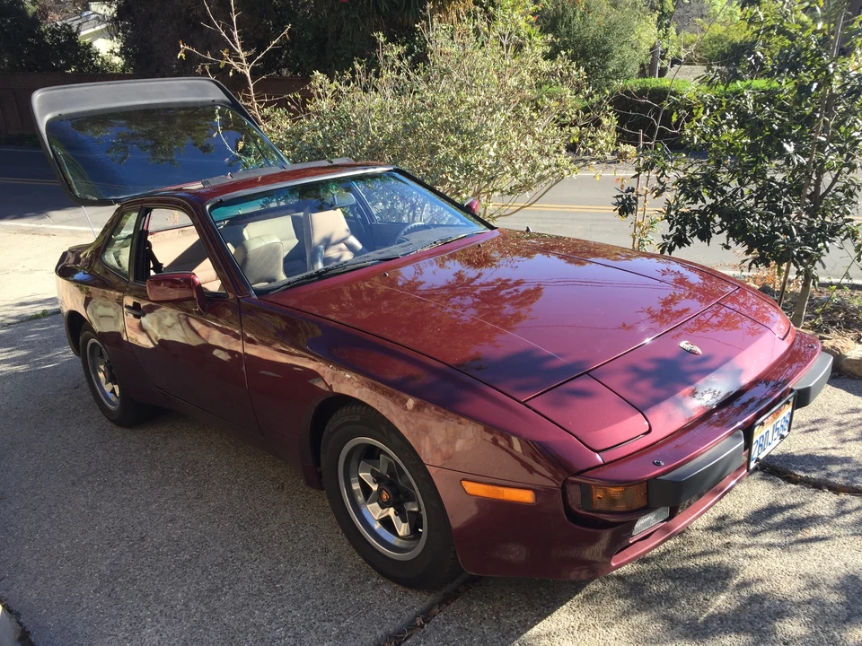 1984 Porsche 944 - Image 17 of 31
