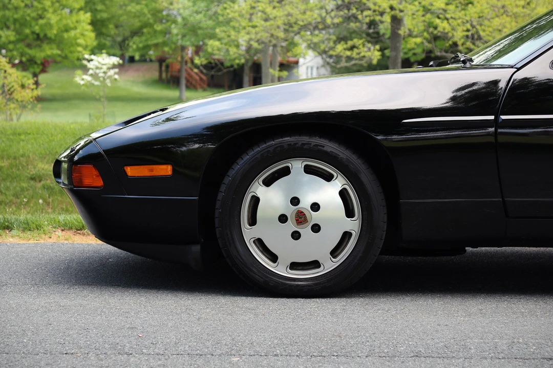 1987 Porsche 928 S4 - Image 15 of 31