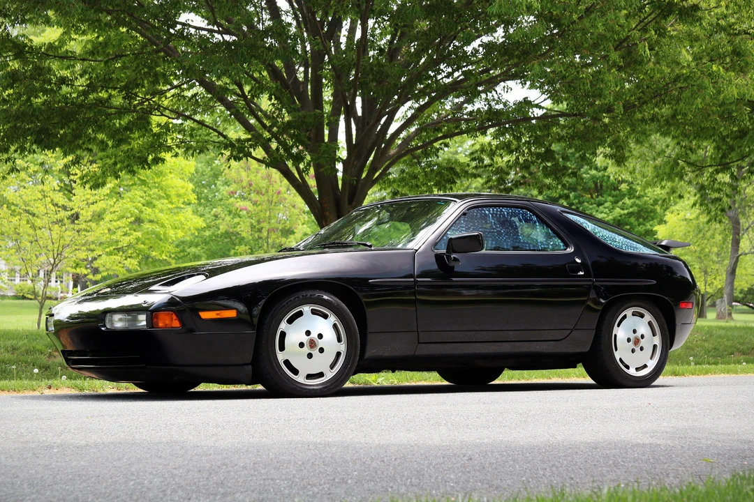 1987 Porsche 928 S4 - Image 2 of 31