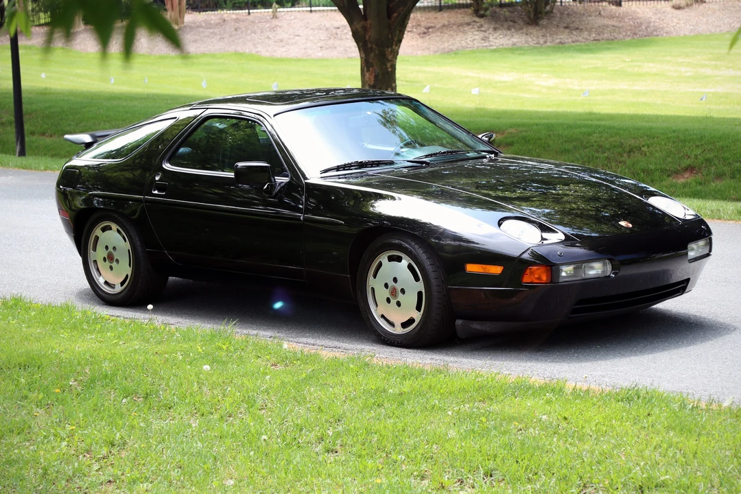 1987 Porsche 928 S4 - Image 12 of 31