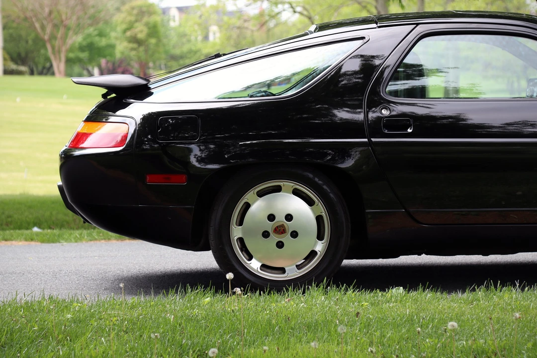 1987 Porsche 928 S4 - Image 21 of 31