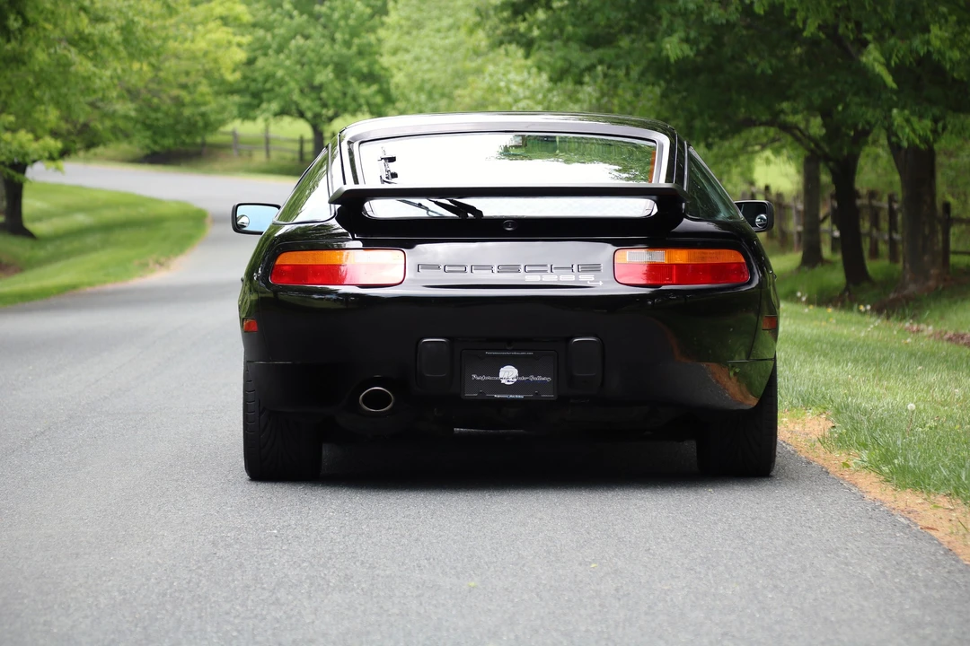 1987 Porsche 928 S4 - Image 7 of 31