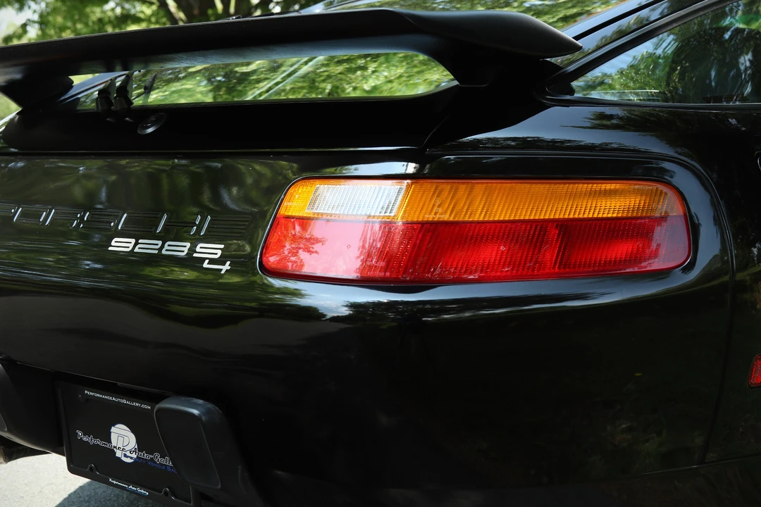 1987 Porsche 928 S4 - Image 26 of 31