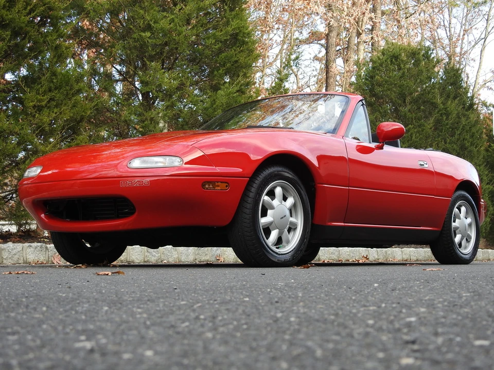 1990 Mazda NA MX-5 Miata - Image 2 of 31
