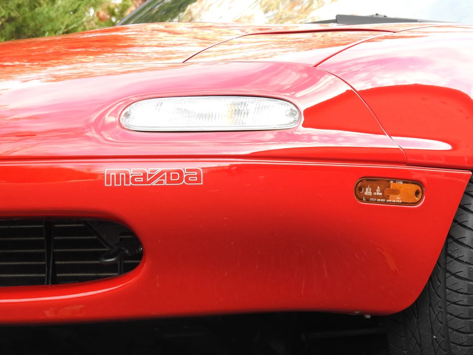 1990 Mazda NA MX-5 Miata - Image 23 of 31