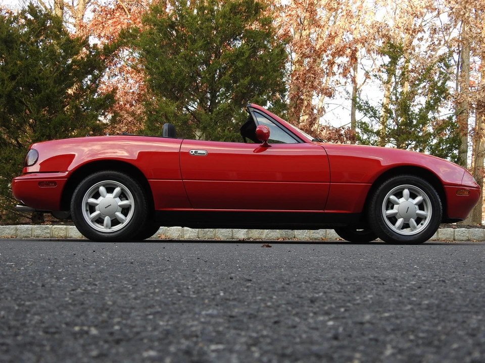 1990 Mazda NA MX-5 Miata - Image 10 of 31